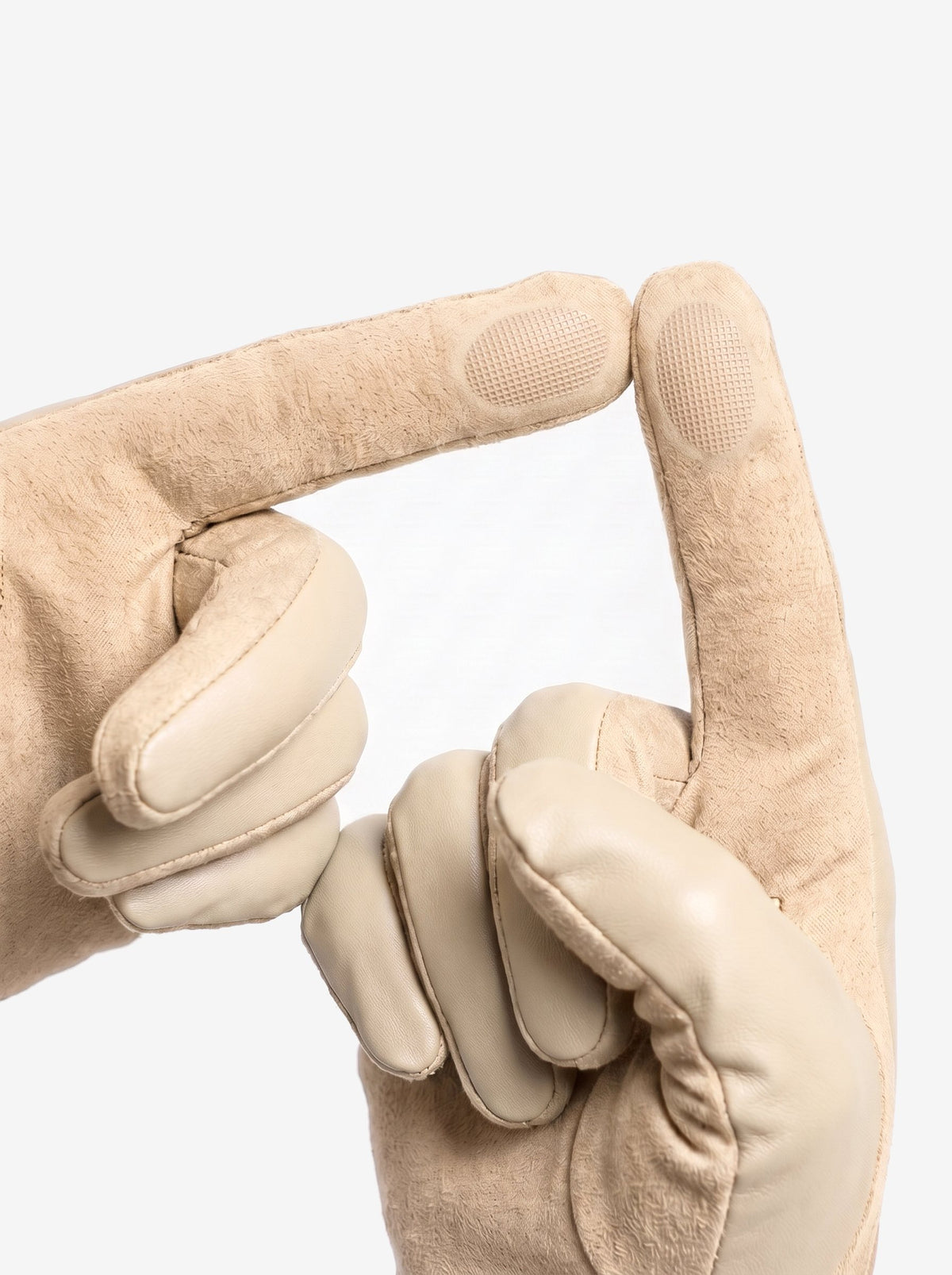 The Courchevel Glove — Off-White, touchscreen fingertips