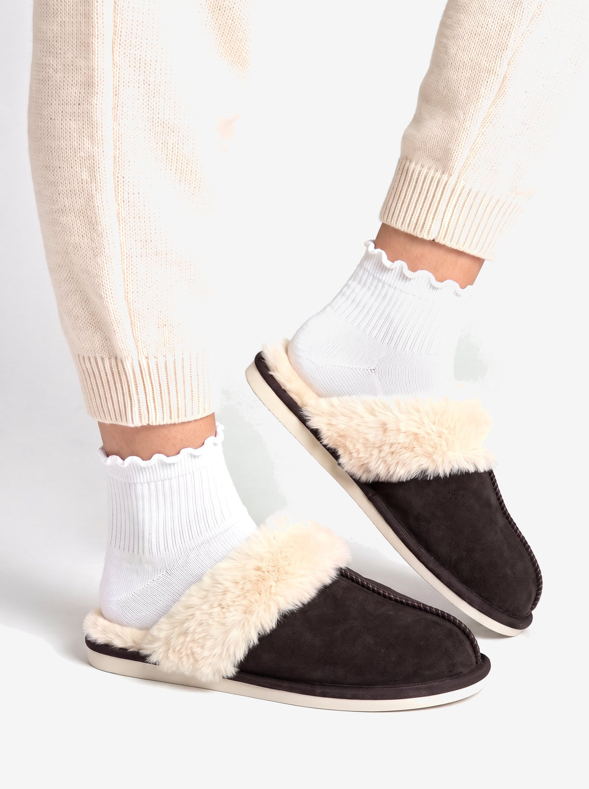 The Courchevel Slipper in Espresso, side view