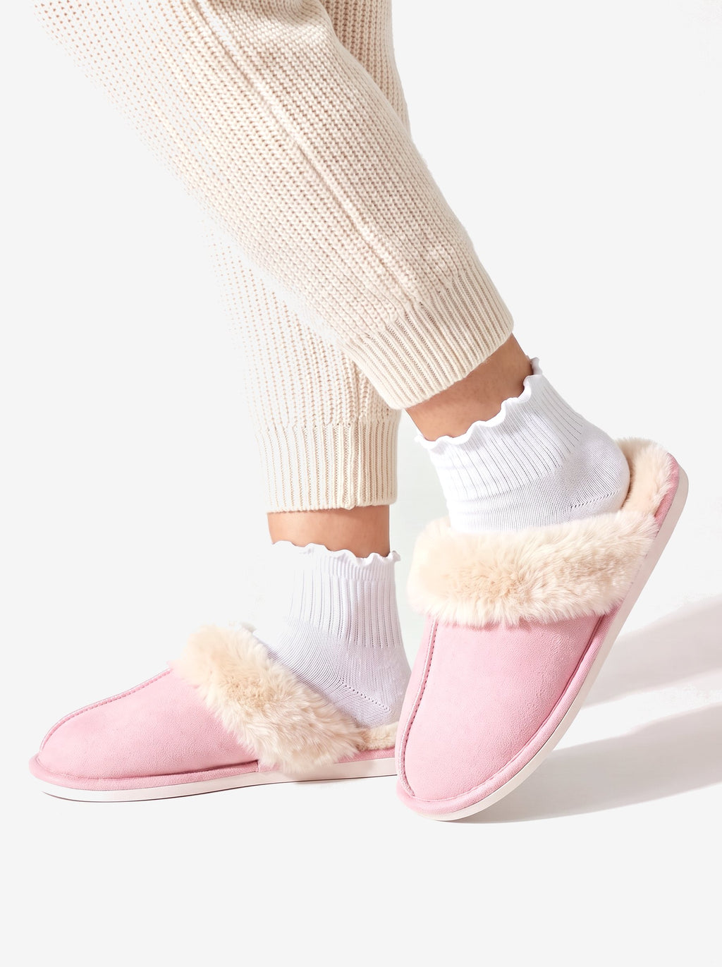 The Courchevel Slipper in Pink, side view