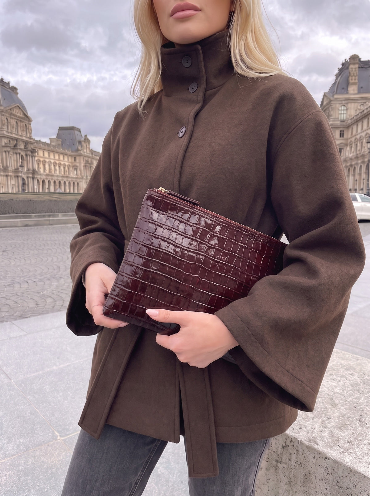 The Paris Pouch