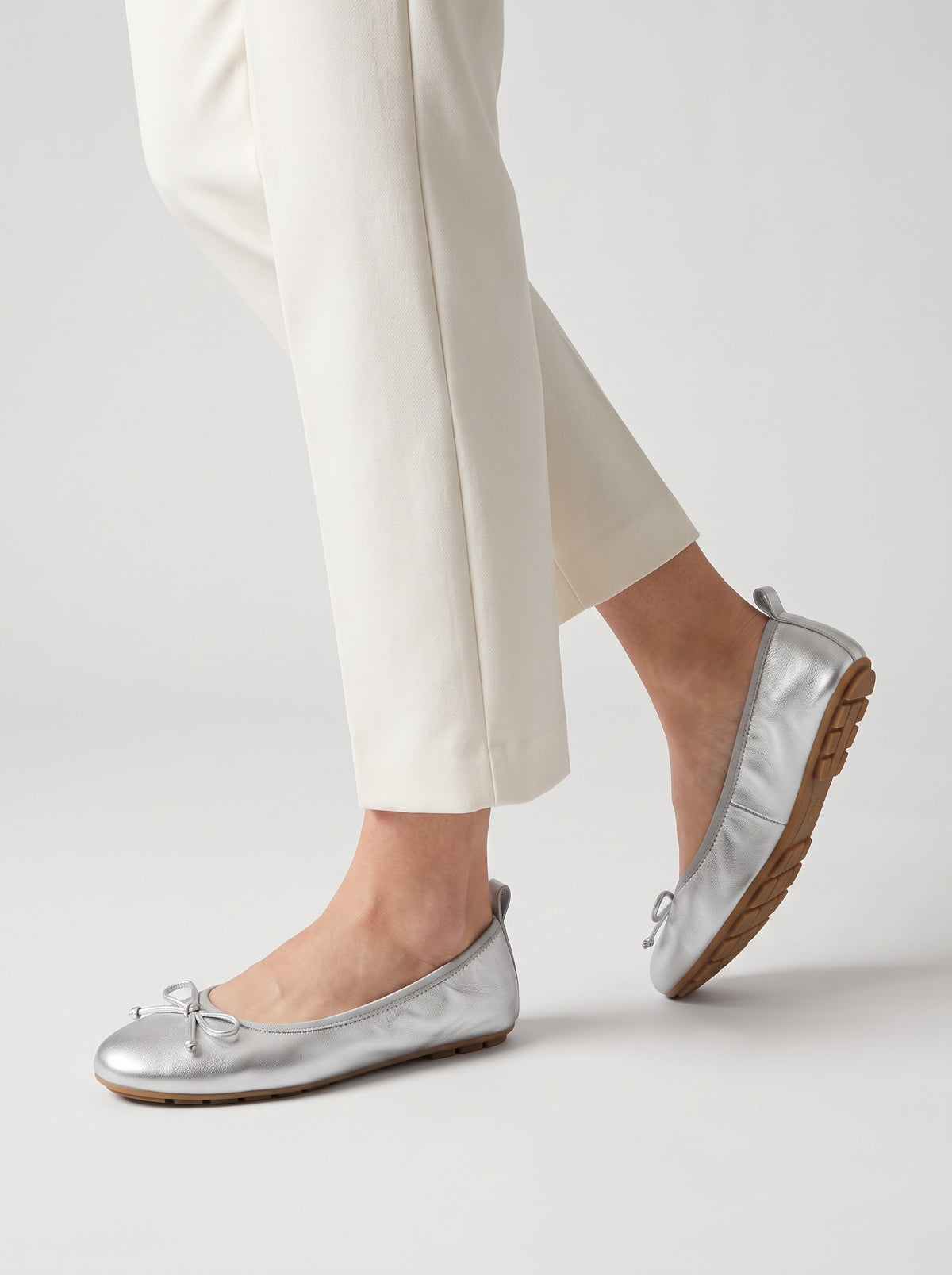 The Paris Flat — Silver
